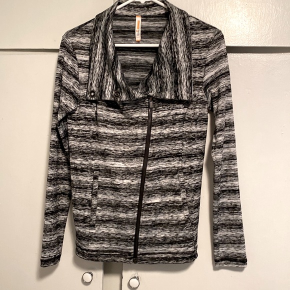 Jacket - Picture 2 of 5